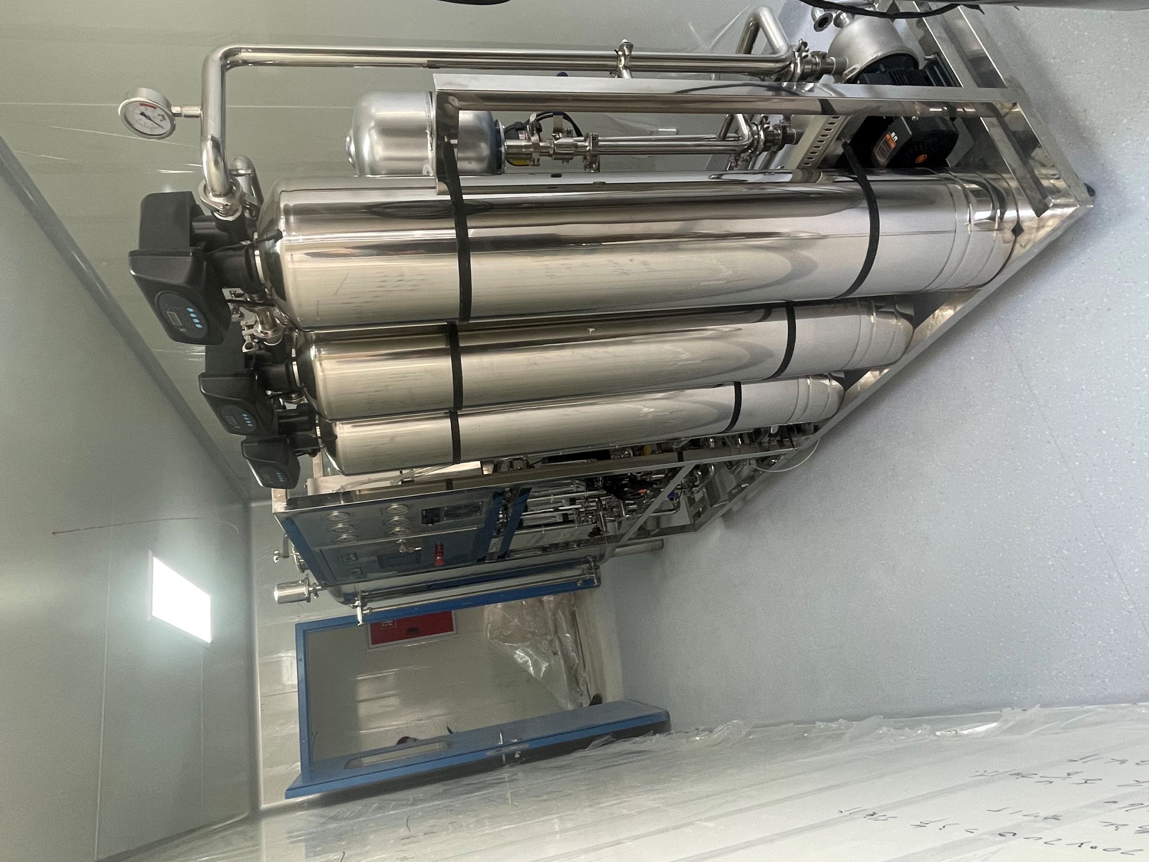 300L/H純水設(shè)備 300L/H純水設(shè)備